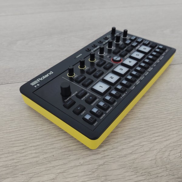 (B-Stock) AIRA Compact P-6 sampler/secuenciador
