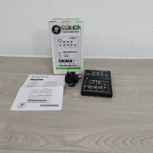 (Stock B) Mix5 console de mixage