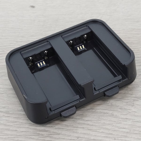 (B-Stock) L 70 USB Charger for BA 70 Battery Pack