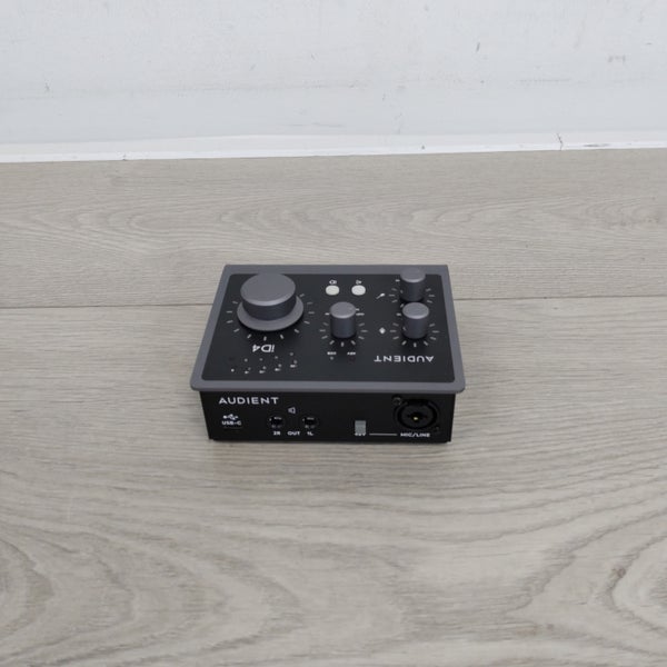 (B-Stock) iD4 mkII Interfaccia audio USB-C