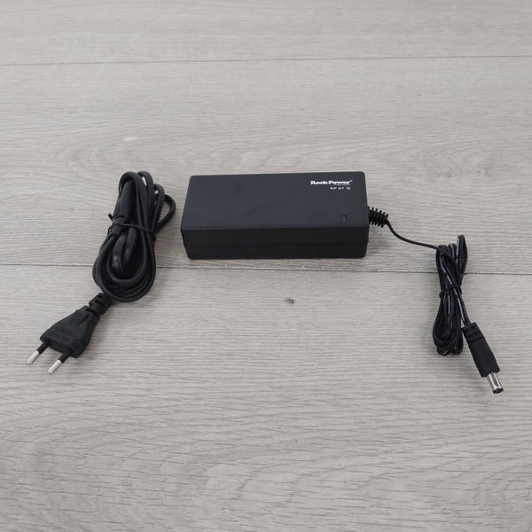 (Stock B) NT 18 Power Supply Adapter 16V DC 2400 mA adaptateur secteur