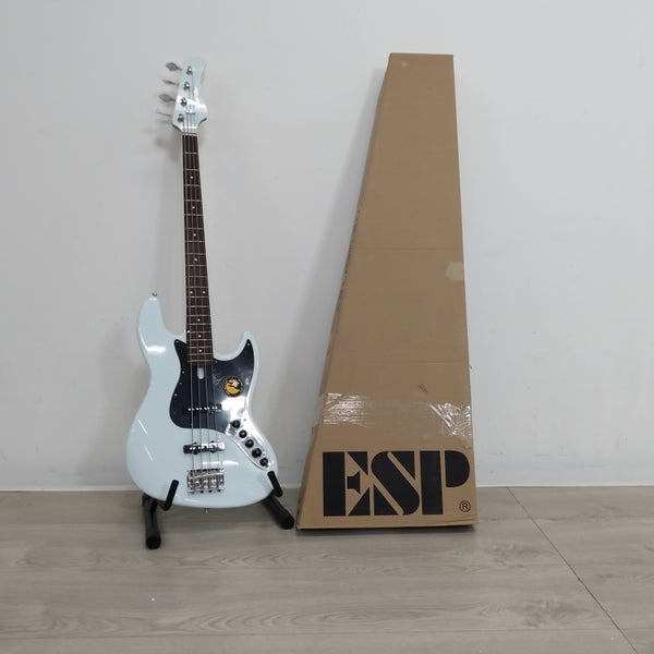 (B-Stock) Sire Marcus Miller V3-4 2nd Generation Sonic Blue elektrische basgitaar